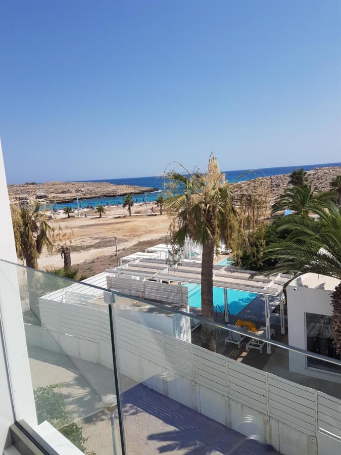 Christopher's Sandy Lägenhetshotell Ayia Napa
